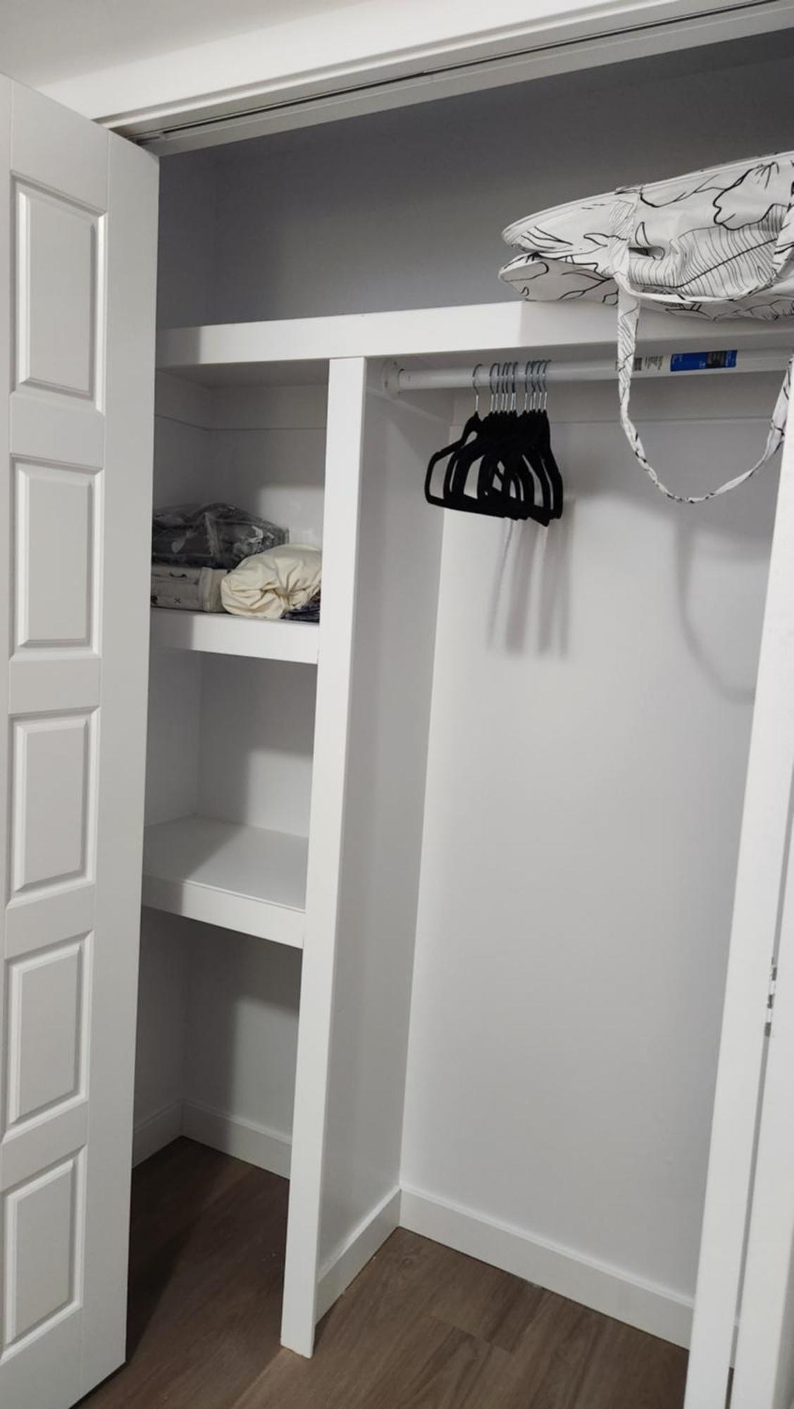 Modern 2 Bedroom Basement Suite At West Edmonton Extérieur photo